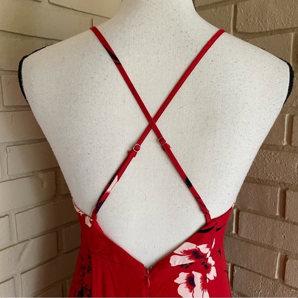 LULUS Beautiful Red Floral Lined Slit  Maxi Dress Size Small S - Picture 7 of 11